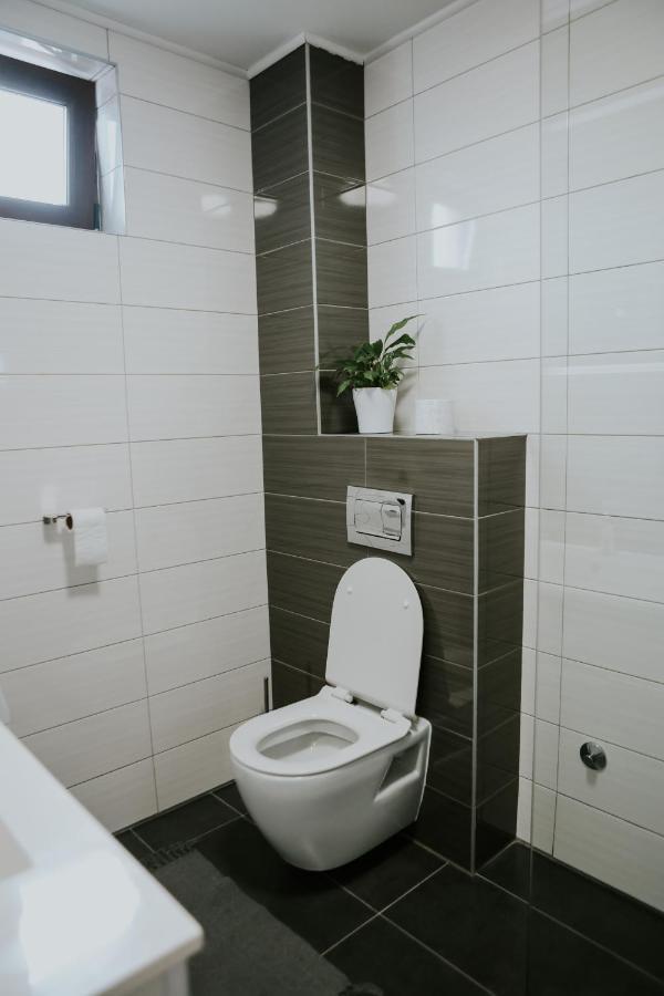 Apartman Nikola Gospić Eksteriør billede