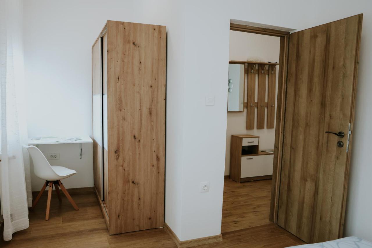 Apartman Nikola Gospić Eksteriør billede
