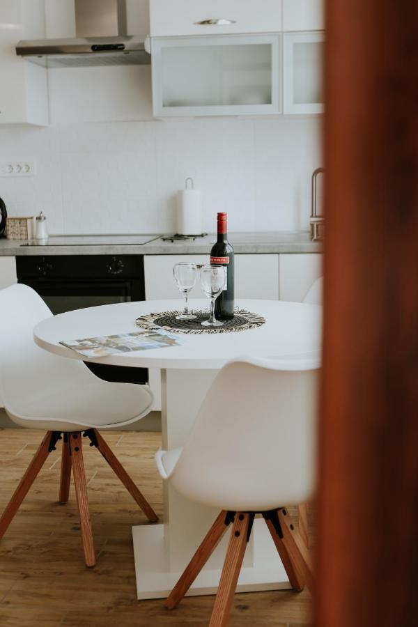 Apartman Nikola Gospić Eksteriør billede